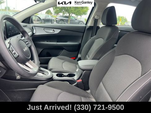 Certified 2024 Kia Forte LXS w/ LXS Technology Package FWD image 11