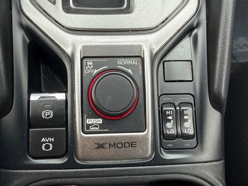 Used 2020 Subaru Forester Premium AWD/4WD image 10