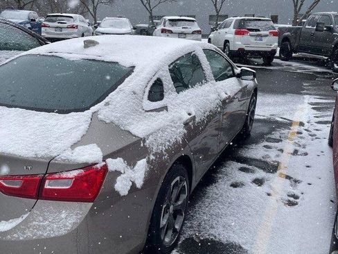 Used 2023 Chevrolet Malibu LT w/ LPO, Floor Liner Package image 3