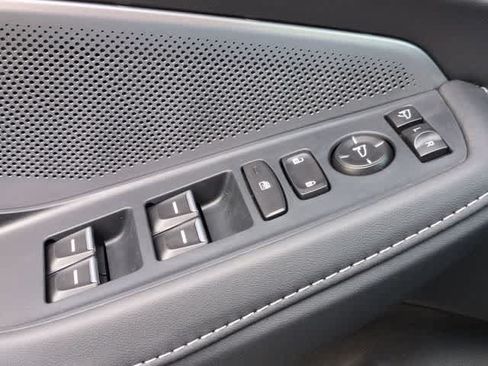 Used 2026 Acura MDX SH-AWD w/ Technology Package image 42