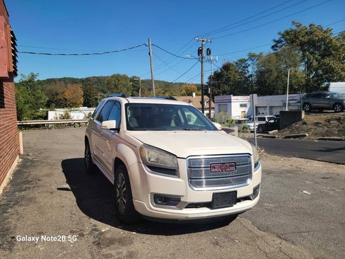 Used 2013 GMC Acadia Denali image 6