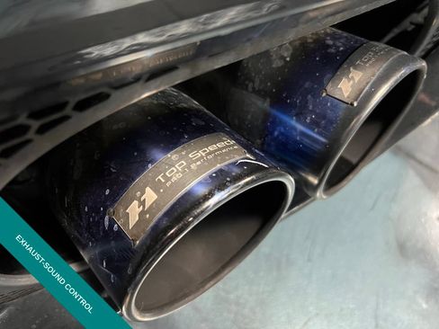 Used 2020 Nissan GT-R Premium AWD/4WD image 9