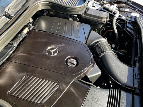 Used 2025 Mercedes-Benz GLE 350 4MATIC image 46