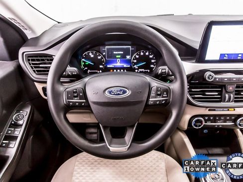 Used 2021 Ford Escape SE image 22