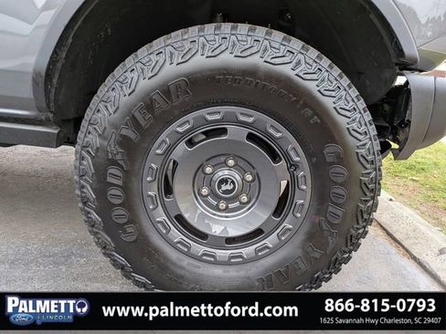Used 2025 Ford Bronco Badlands AWD/4WD image 9