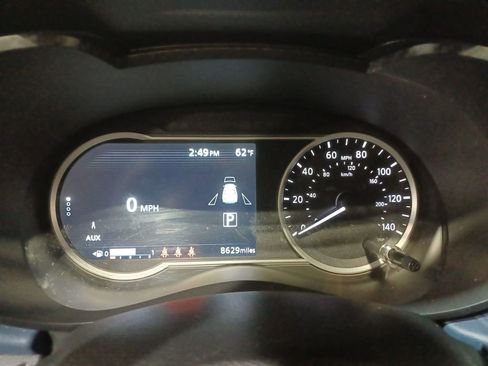 Used 2025 Nissan Versa SV image 10