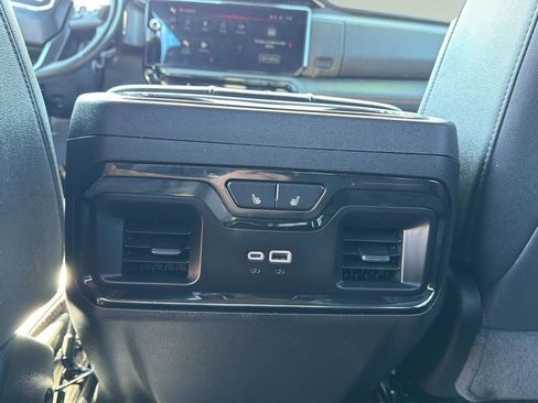 Used 2024 GMC Sierra 2500 AT4 w/ AT4 Premium Plus Package AWD/4WD image 25