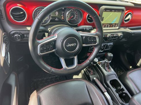 Used 2021 Jeep Gladiator Rubicon AWD/4WD image 35