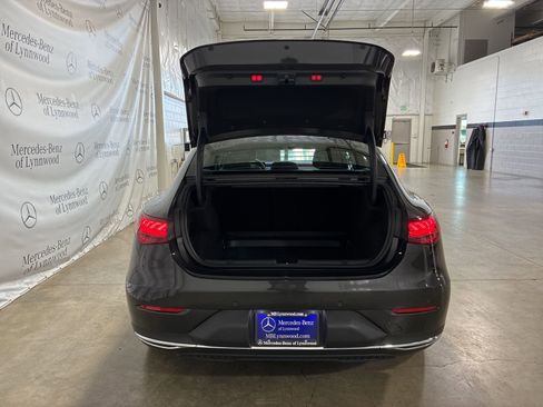 Used 2023 Mercedes-Benz EQE 500 4MATIC Sedan image 29