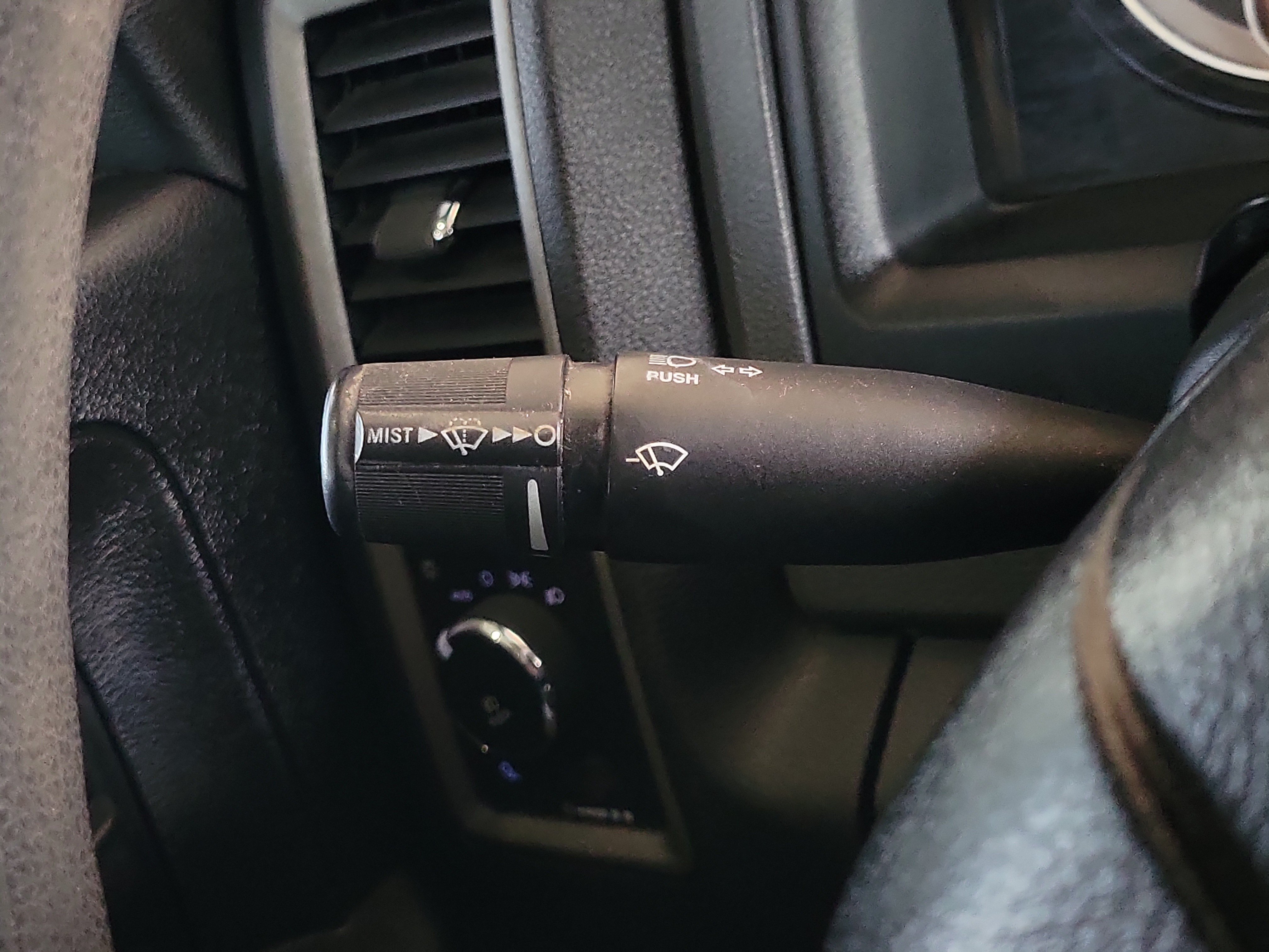 Used 2019 RAM 1500 Express AWD/4WD image 23