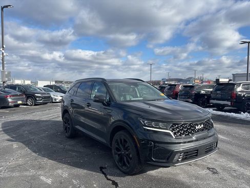 Used 2023 Kia Sorento SX image 1