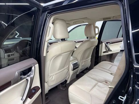 Used 2019 Lexus GX 460 Premium w/ Premium Package AWD/4WD image 39