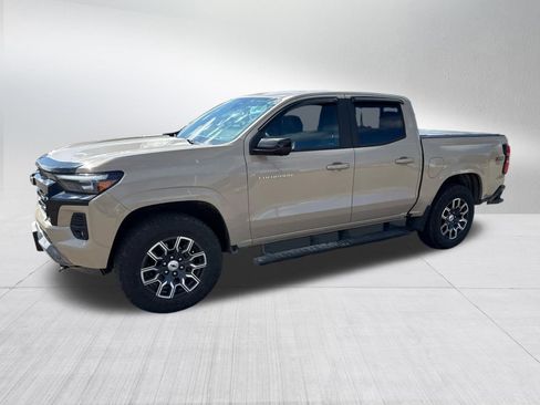 Used 2024 Chevrolet Colorado Z71 w/ Z71 Convenience Package 2 image 5
