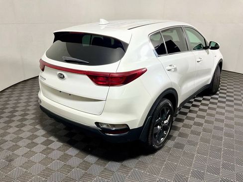 Used 2022 Kia Sportage LX w/ LX AWD Value Edition Package image 17