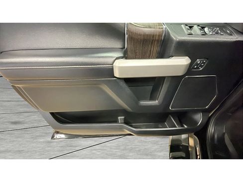 Used 2020 Ford F250 Lariat image 8