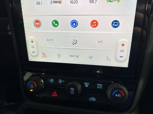 New 2025 Ford Ranger Lariat w/ Black Appearance Package image 23