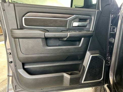 Used 2026 RAM 2500 Laramie AWD/4WD image 38