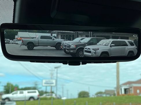 Used 2023 Toyota Tundra Platinum AWD/4WD image 23