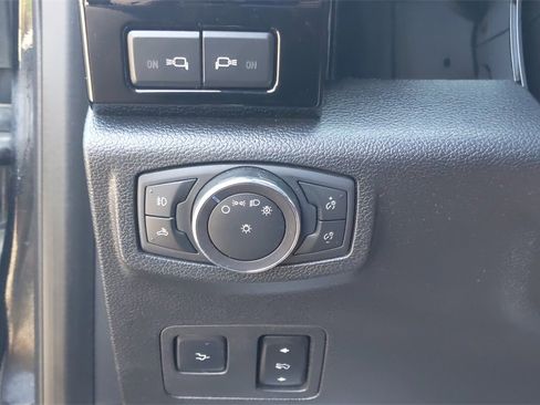 Used 2018 Ford F250 Lariat w/ Lariat Ultimate Package image 20