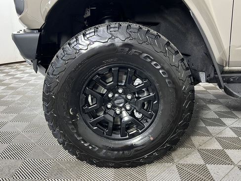 Used 2025 Ford Bronco Raptor AWD/4WD image 13