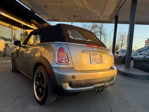 Used 2010 MINI Cooper S image 6