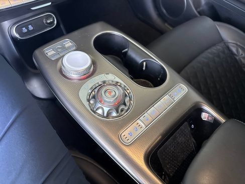 Used 2023 Genesis GV60 Performance AWD/4WD image 9