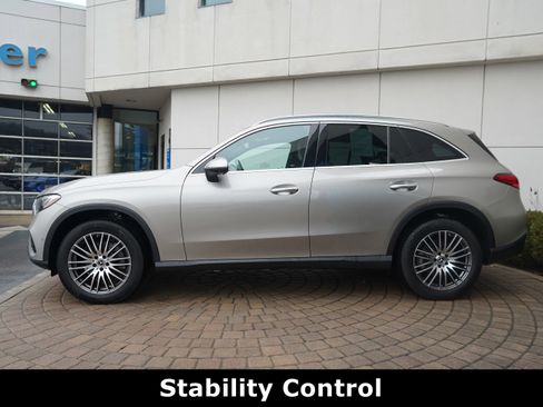 Used 2024 Mercedes-Benz GLC 300 4MATIC image 18