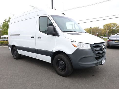 Used 2023 Mercedes-Benz Sprinter 2500 image 7