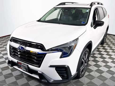 Used 2026 Subaru Ascent Limited AWD/4WD image 3