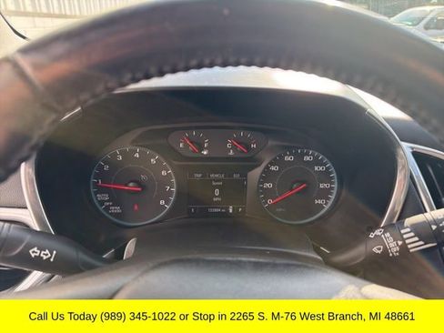 Used 2018 Chevrolet Equinox LT AWD/4WD image 16