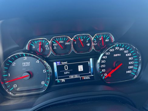 Used 2018 Chevrolet Tahoe LT image 21