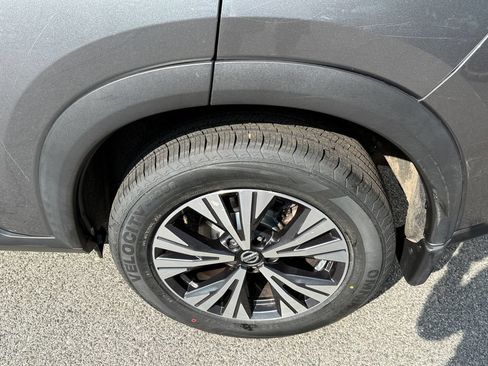 Used 2021 Nissan Rogue SV AWD/4WD image 10