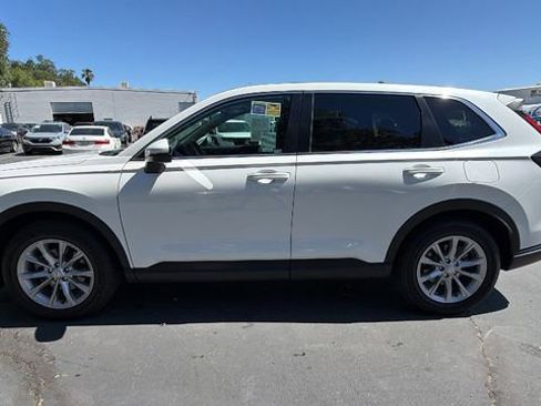 Used 2024 Honda CR-V EX image 7