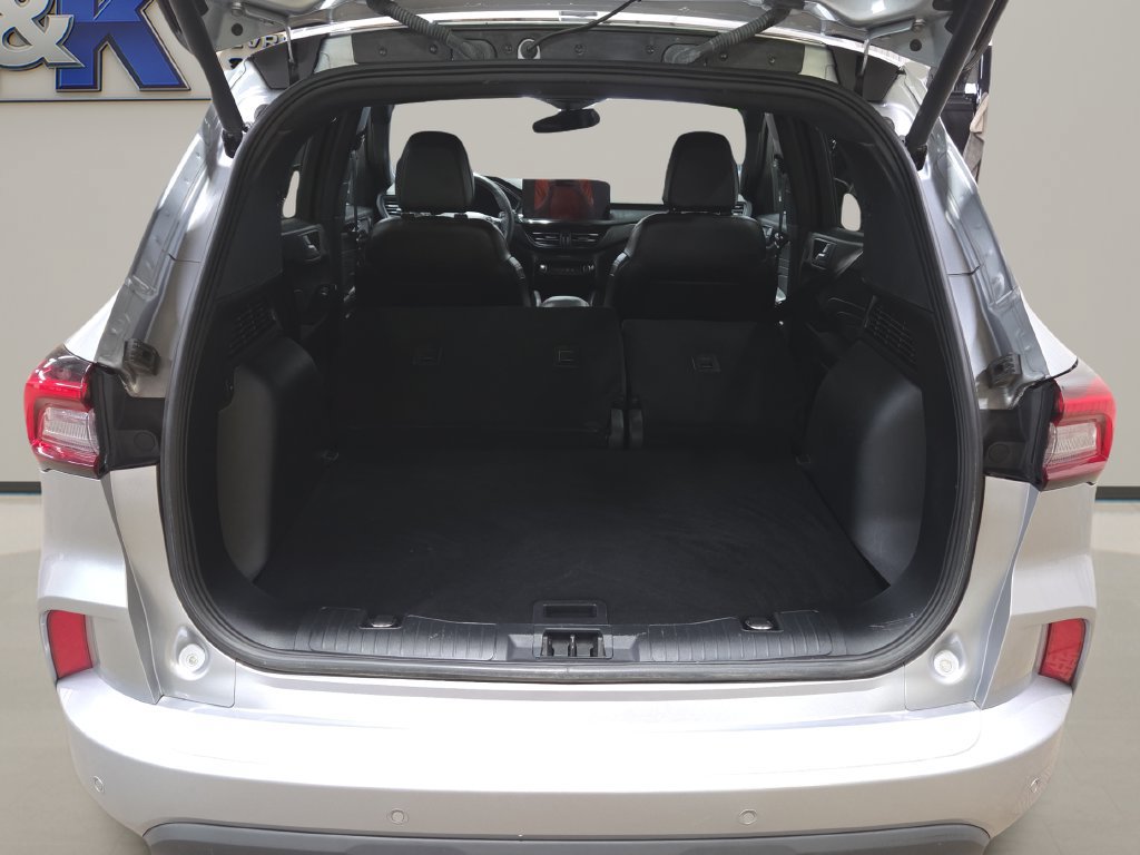 Used 2023 Ford Escape ST-Line Elite w/ Premium Technology Package AWD/4WD image 24