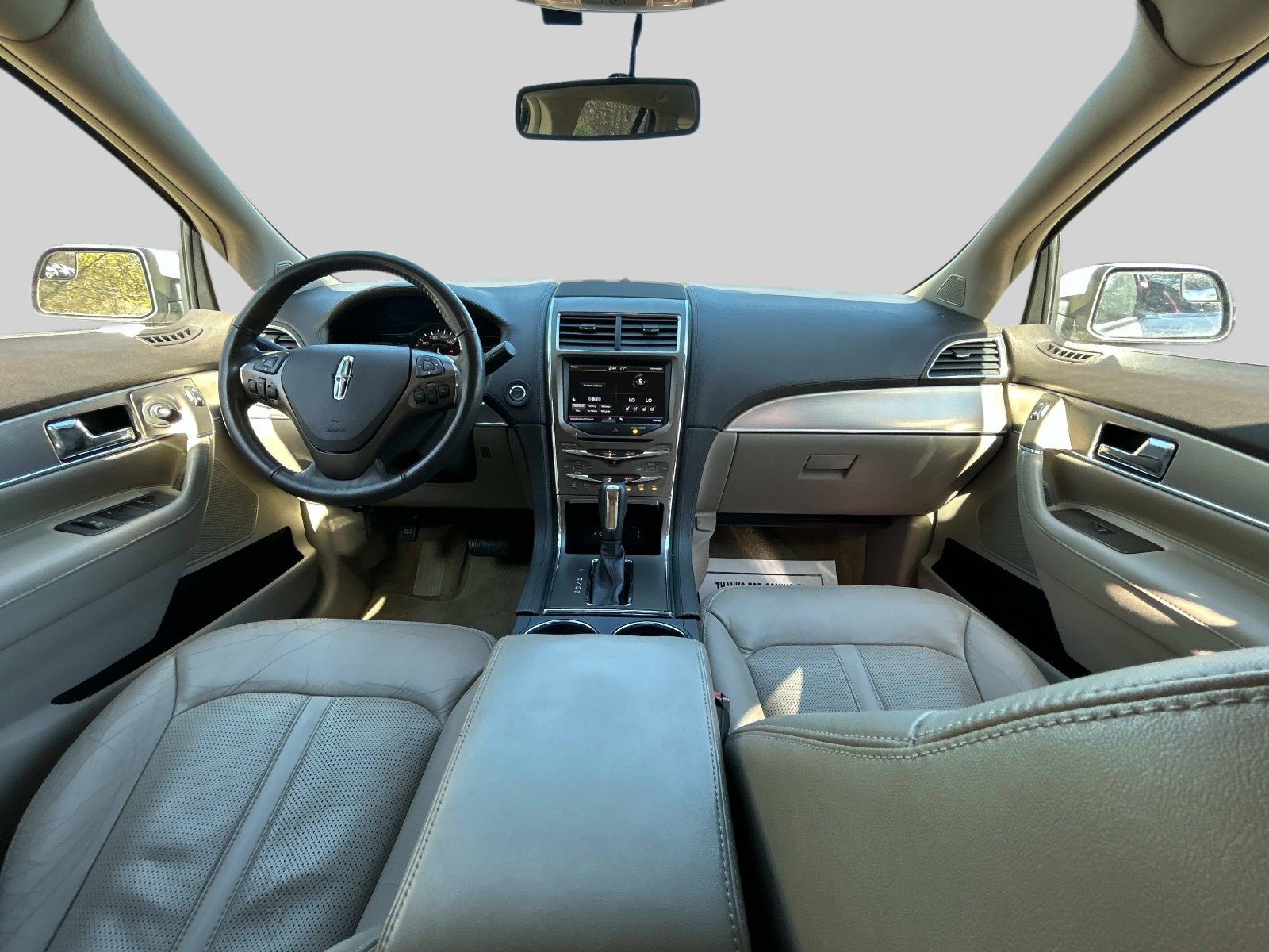 Used 2013 Lincoln MKX FWD image 16