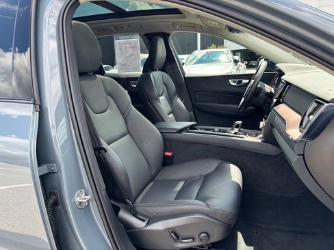 Certified 2024 Volvo XC60 B5 Plus w/ Protection Package Premier AWD/4WD image 20