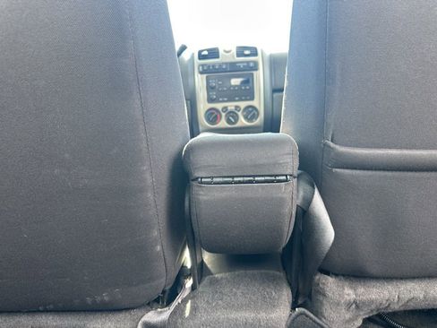 Used 2012 Chevrolet Colorado LT AWD/4WD image 17