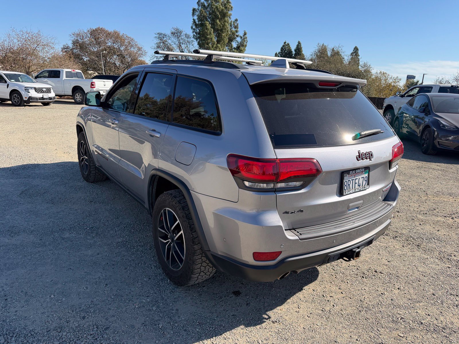 Used 2020 Jeep Grand Cherokee Trailhawk w/ Trailhawk Luxury Group AWD/4WD image 3