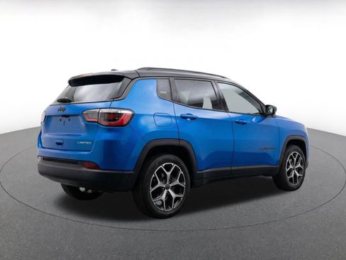 Used 2025 Jeep Compass Limited AWD/4WD image 9
