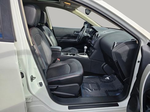 Used 2012 Nissan Rogue SL image 25