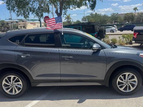 Used 2018 Hyundai Tucson SEL Plus image 4