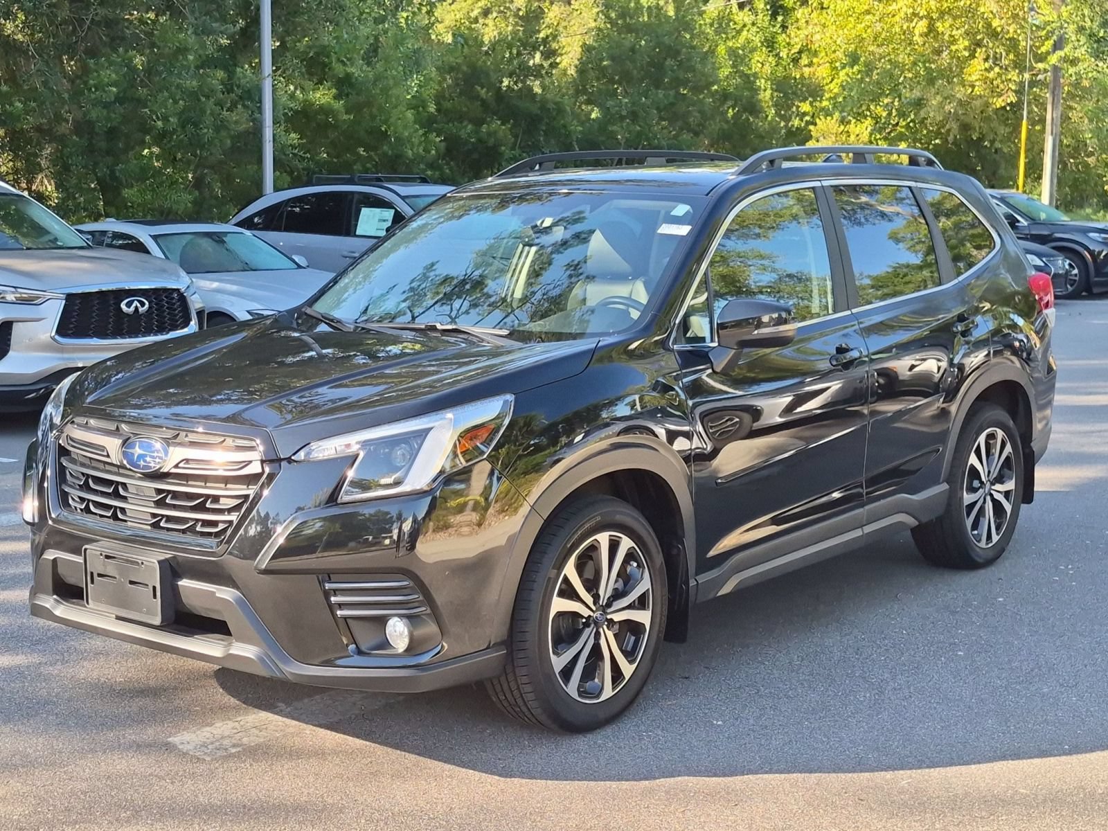 Used 2023 Subaru Forester Limited AWD/4WD image 7