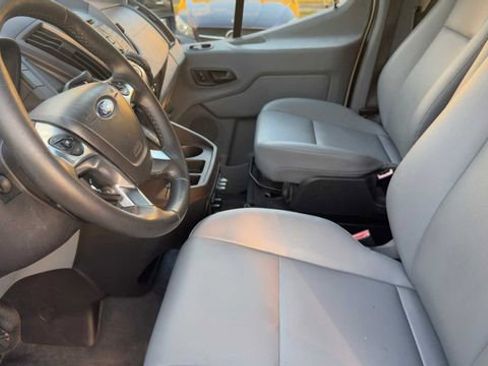 Used 2015 Ford Transit 250 130 Low Roof RWD image 11