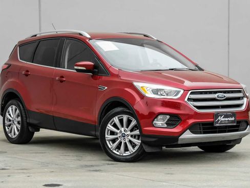 Used 2017 Ford Escape Titanium image 6