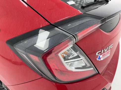 Used 2020 Honda Civic Sport image 16