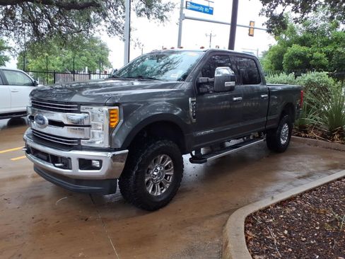 Used 2017 Ford F250 Lariat w/ Chrome Package AWD/4WD image 2