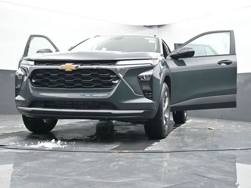 New 2026 Chevrolet Trax LT w/ Driver Confidence Package image 67