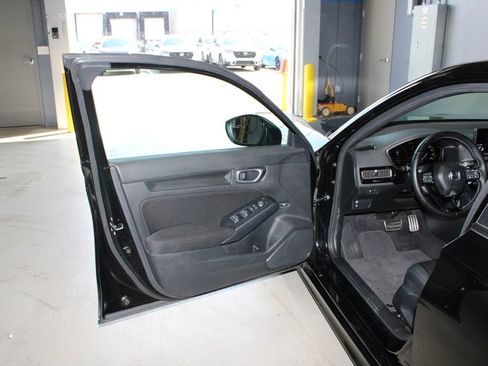 Used 2024 Honda Civic Sport image 7
