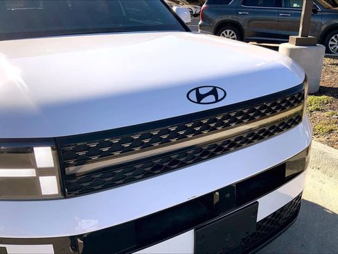 Used 2025 Hyundai Santa Fe Calligraphy image 32