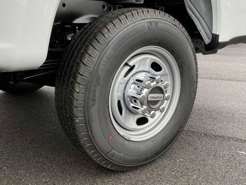 New 2026 Ford F350 XL w/ XL Chrome Package image 9